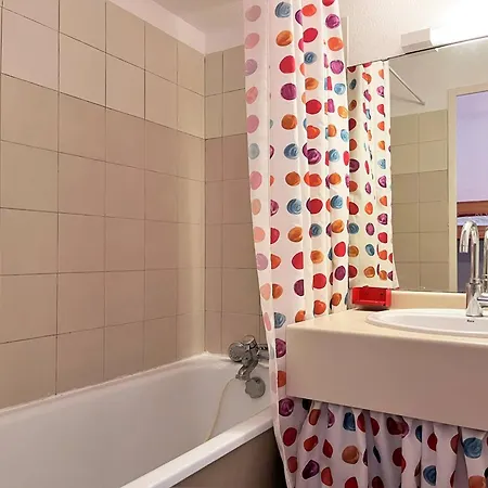 T2 Cabine, 6 Couchages, Terrasse Ouest, 100m Et Commerces, Parking Privatif - Fr-1-251-530 Appartement *