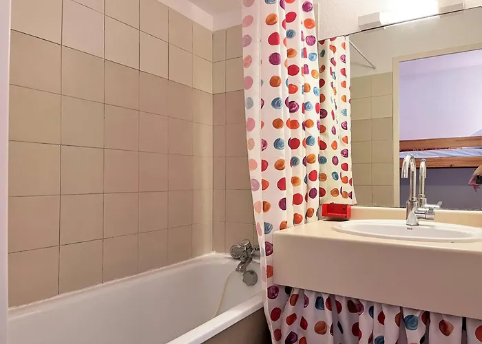 T2 Cabine, 6 Couchages, Terrasse Ouest, 100m Et Commerces, Parking Privatif - Fr-1-251-530 Apartman *